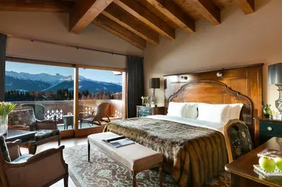 Ein allgemeiner Bergblick oder ein Berglick von des Hotels aus