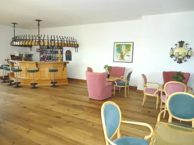 Ein Sitzbereich in der Unterkunft Grand Hôtel du Parc