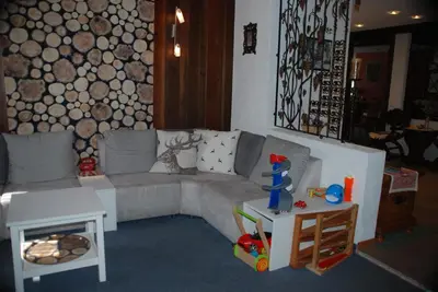 Ein Sitzbereich in der Unterkunft Hotel Garni Jägerhof