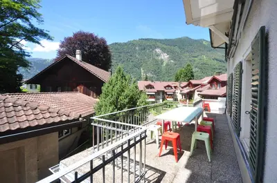 Ein allgemeiner Bergblick oder ein Berglick von der Ferienwohnung aus