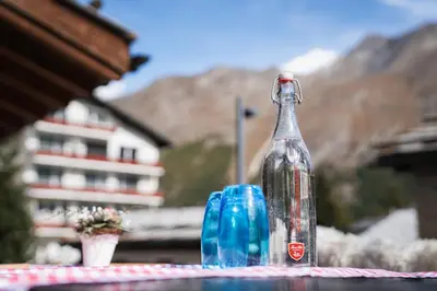 Ein allgemeiner Bergblick oder ein Berglick von des Hotels aus