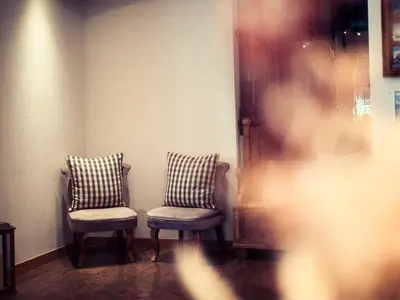 Ein Sitzbereich in der Unterkunft Boutique Hotel La Cabane