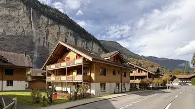 Ein allgemeiner Bergblick oder ein Berglick von der Ferienwohnung aus