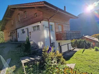 Ein Garten an der Unterkunft Chalet Viola - Verena's Loft