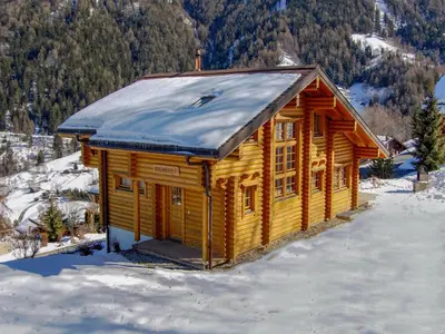 Chalet Edelweiss by Interhome im Winter