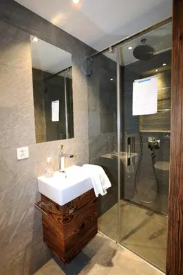 Ein Badezimmer in der Unterkunft Heinrida