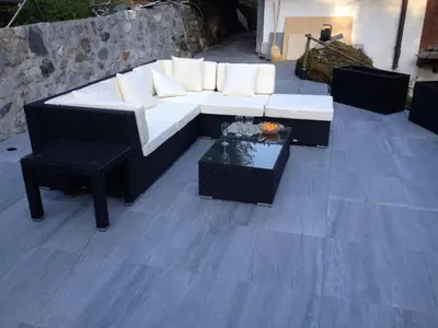 Ein Sitzbereich in der Unterkunft Chalet Julian