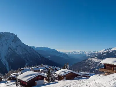Ein allgemeiner Bergblick oder ein Berglick von der Ferienwohnung aus