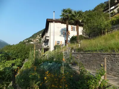 Ein allgemeiner Bergblick oder ein Berglick von der Ferienwohnung aus