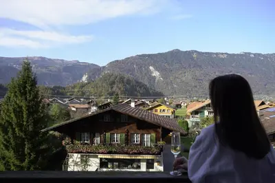 Ein allgemeiner Bergblick oder ein Berglick von des Hotels aus