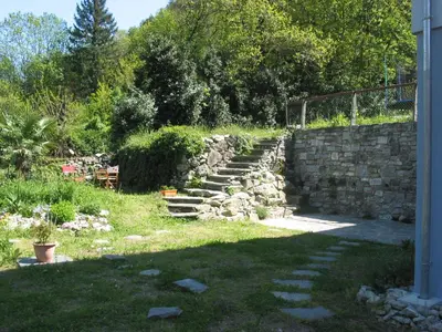 Ein Garten an der Unterkunft Casa in Königs GarteN