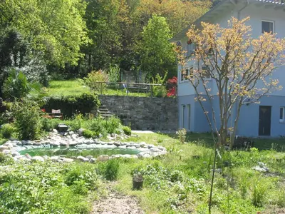 Ein Garten an der Unterkunft Casa in Königs GarteN