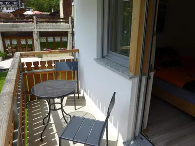 Ein Balkon oder eine Terrasse in der Unterkunft Apartment Amici 1- OG West by Interhome