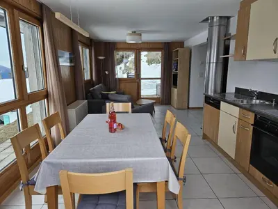 Küche/Küchenzeile in der Unterkunft Apartment Amiel EG Süd by Interhome