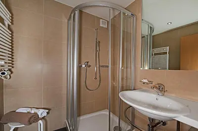 Ein Badezimmer in der Unterkunft Haus Granit