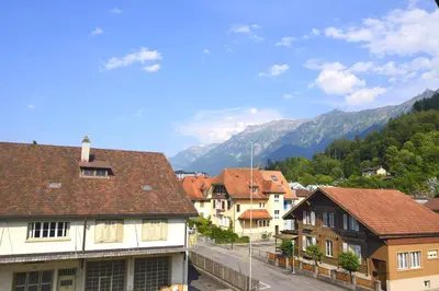 Ein allgemeiner Bergblick oder ein Berglick von der Ferienwohnung aus