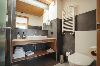 Ein Badezimmer in der Unterkunft Hotel Matterhornblick