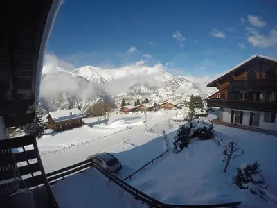 Ein allgemeiner Bergblick oder ein Berglick von der Ferienwohnung aus