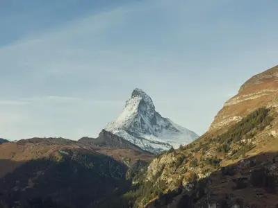 Ein allgemeiner Bergblick oder ein Berglick von der Ferienwohnung aus