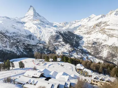 Ein allgemeiner Bergblick oder ein Berglick von des Hotels aus