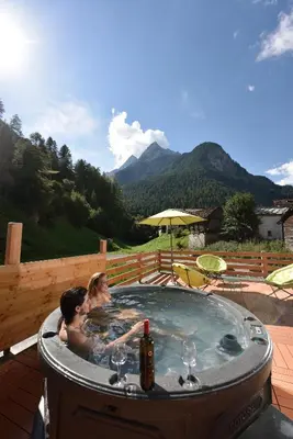 Ein allgemeiner Bergblick oder ein Berglick von des Hotels aus