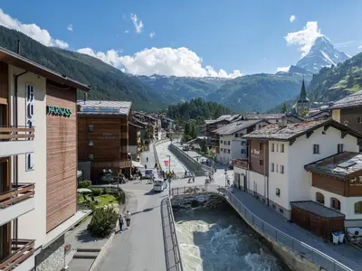 Ein allgemeiner Bergblick oder ein Berglick von des Hotels aus