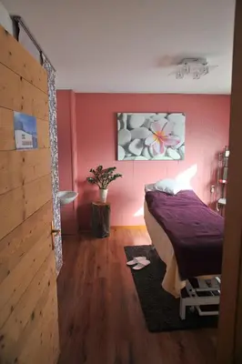Ein Bett oder Betten in einem Zimmer der Unterkunft Hotel le Beausite