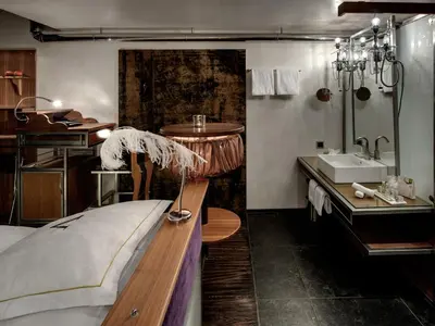 Ein Bett oder Betten in einem Zimmer der Unterkunft Backstage Boutique SPA Hotel
