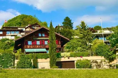 Das Gebäude in dem sich die Ferienwohnung befindet