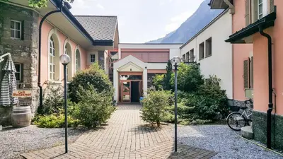 Das Gebäude in dem sich das Hotel befindet
