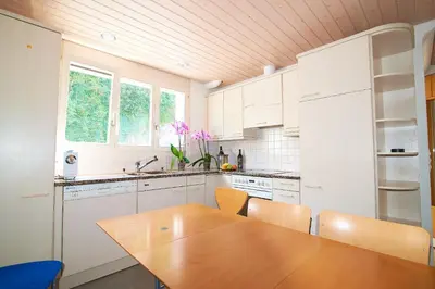 Küche/Küchenzeile in der Unterkunft City Center Holiday Apartment