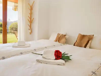 Ein Bett oder Betten in einem Zimmer der Unterkunft Apartment Cascades d'Eden 2 by Interhome