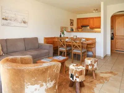 Ein Sitzbereich in der Unterkunft Apartment Cascades d'Eden 2 by Interhome