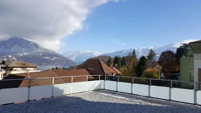Ein allgemeiner Bergblick oder ein Berglick von der Ferienwohnung aus