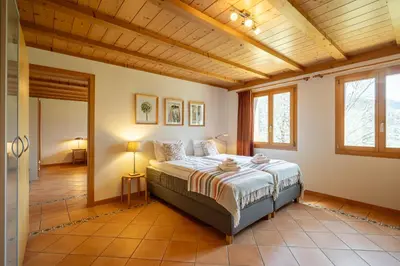 Ein Bett oder Betten in einem Zimmer der Unterkunft Chalet Studen
