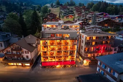 Das Gebäude in dem sich das Aparthotel befindet