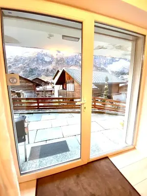 Ein allgemeiner Bergblick oder ein Berglick von der Ferienwohnung aus