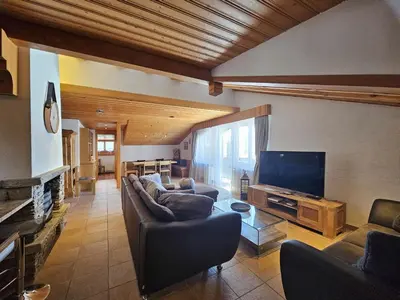 TV/Unterhaltungsangebot in der Unterkunft Sonnhüsli Dachwohnung