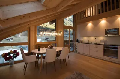 Küche/Küchenzeile in der Unterkunft Chalet Belmont Penthouse