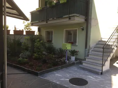 Das Gebäude in dem sich das Gasthaus befindet