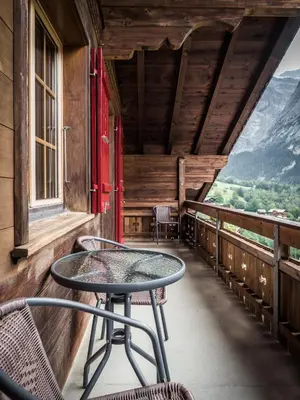 Ein allgemeiner Bergblick oder ein Berglick von des Bed & Breakfasts aus