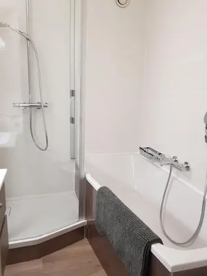 Ein Badezimmer in der Unterkunft Télérésidence