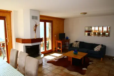 Ein Sitzbereich in der Unterkunft Balcons du Soleil Y2 211 - QUIET apartment 6 pers