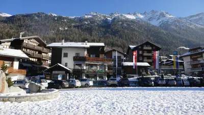 Ein allgemeiner Bergblick oder ein Berglick von der Ferienwohnung aus