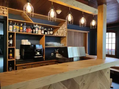 Lounge oder Bar in der Unterkunft Hotel Restaurant Jungfrau
