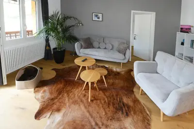 Ein Sitzbereich in der Unterkunft Zer Treichi