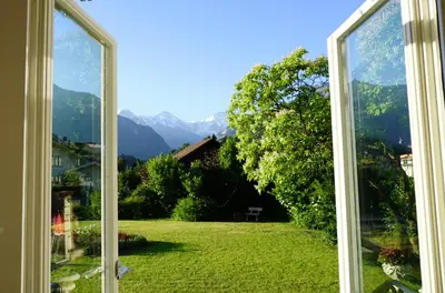 Ein allgemeiner Bergblick oder ein Berglick von des Hostels aus