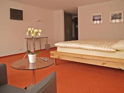 Ein Sitzbereich in der Unterkunft Hotel Steinbock