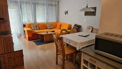 Ein Sitzbereich in der Unterkunft Haus Azurit Wohnung Nr.25