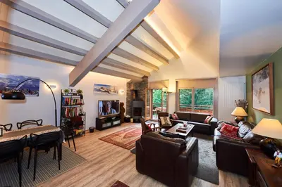 Ein Sitzbereich in der Unterkunft Residence Tsaumiau, 3BR, Perfect View, Skilift 170m!